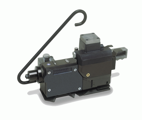 Pneumatické páskovače na plastové pásky spojené bez spony.