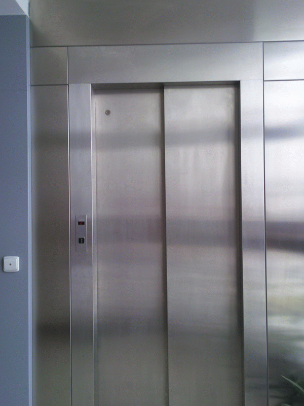 Predaj a instalácia výťahov