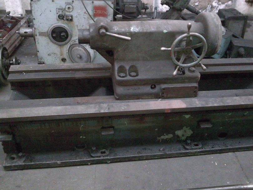 Soustruhy - hrotové SR-1000 x 11000