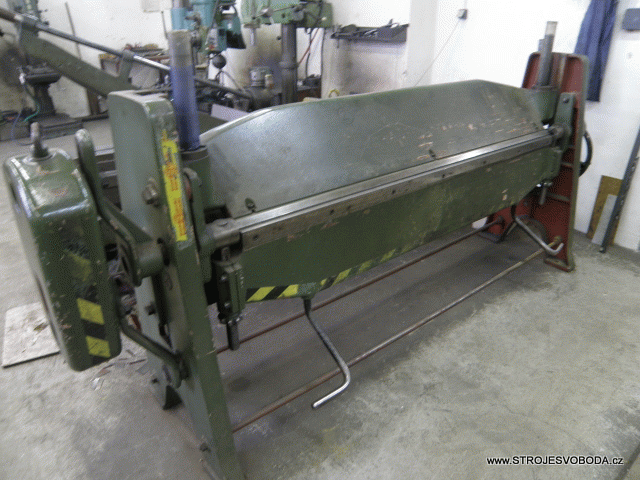 Ohýbačka plechů ruční XK 2000/2 A.