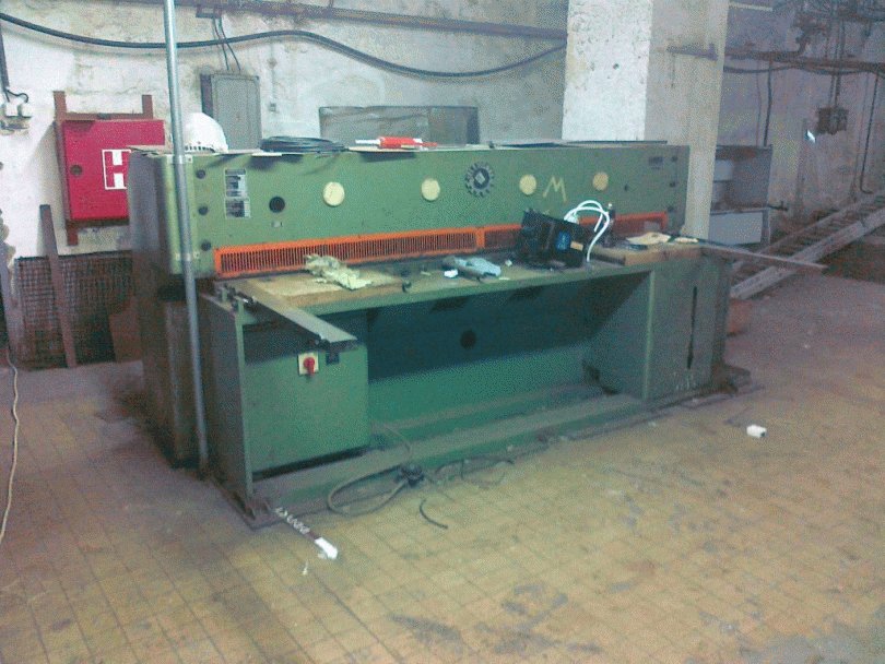 Mechanické strojní nůžky plechu MM 2500-5