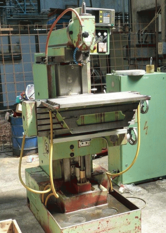 Nástrojárska frézka FN 32 s prislusenstvom a odmieriavanie Mitutoyo