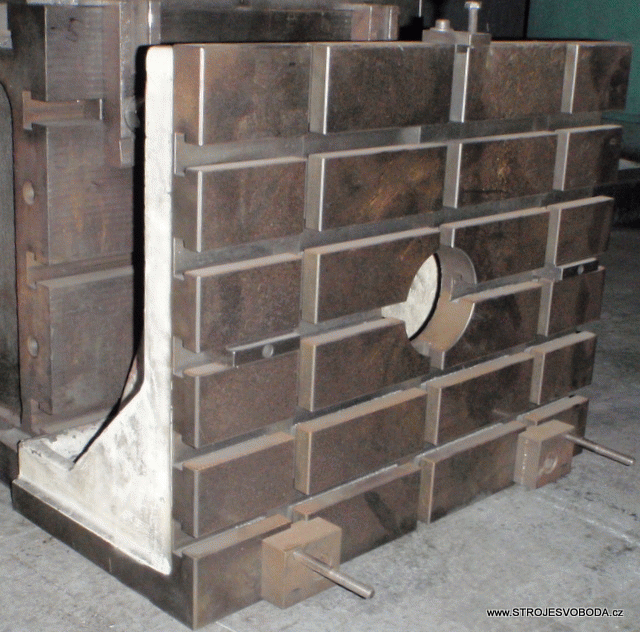 Upínací úhelník 600x500x300.