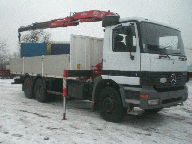 MB 2631 6x4 valník s hydraulickou rukou