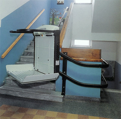 Šikmá schodisková plošina V65