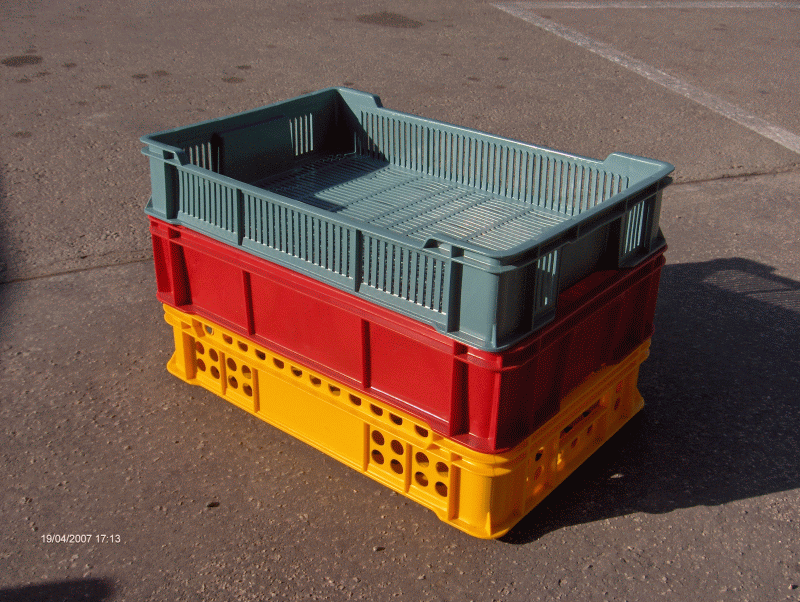 Plastove prepravky pre  cukrárov,pekárov, mäsiarov na OZ a dalšie....