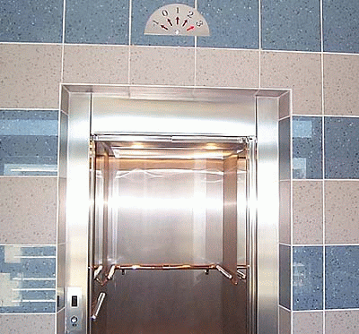 Avantgardní design výťahu 